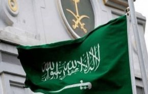 عربستان: شورای انتقالی نیروهایش را از دو استان یمن خارج کند