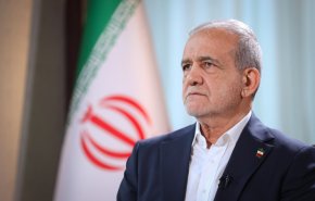 پزشکیان: تعرض به رهبری معظم، به‌منزله جنگ تمام عیار با ملت ایران است