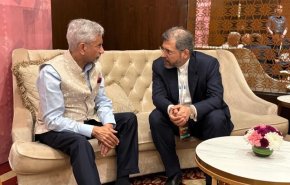 رایزنی معاون وزیر خارجه ایران با وزیر خارجه هند