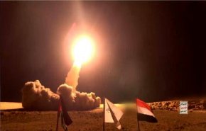 حملات موشکی و پهپادی یمن به شبه نظامیان وابسته به عربستان