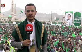 صنعاء تحتشد حبًا بالنبي الأكرم(ص).. مليونية المولد تهزّ اليمن