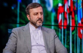 غريب ابادي: مضيق هرمز لن يفتح إلا بترتيبات إيرانية