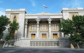 خارجية ايران تدعو جميع الدول للامتناع عن تنفيذ عقوبات أميركا الأحادية
