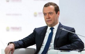 ميدفيديف: الادعاء الأمريكي بشأن هزيمة إيران ليس سوى كذبة
