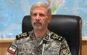 قائد الجيش الإيراني: أفشلنا مخططات العدو وسنواجه أي تهديد