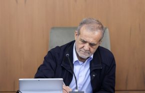 رئیس جمهور: ایران تسلیم نمی‌شود