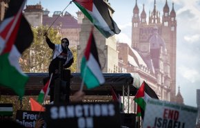 طنین صدای فلسطین در کنفرانس بریتانیا؛ فراخوان برای تعلیق توافق‌های تجاری با رژیم صهیونیستی