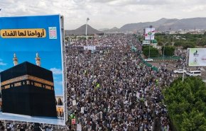 خروش یمنی‌ها علیه بهتان سعودی ؛ فریادی برای دفاع از قداست کعبه