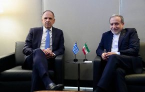 دیدار وزیر امور خارجه یونان با عراقچی