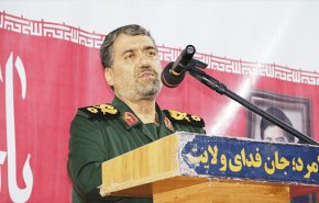 العميد قريشي: جرائم أمريكا عززت إرادة الشعب الإيراني