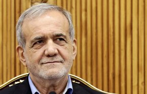 پزشکیان وارد شهر ترکمن باشی شد