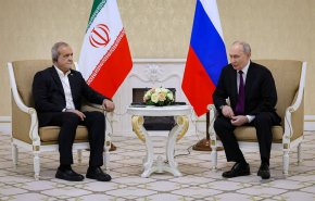 دیدار روسای جمهور روسیه و ایران در ترکمنستان؛ پزشکیان: از میز مذاکره کنار نخواهیم کشید