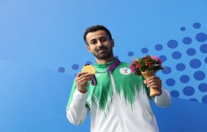 العداء الإيراني زارع يتوج بذهبية سباق 100 متر في ناغويا