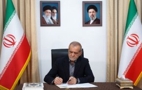 پزشکیان در پیامی درگذشت پدر شهید والامقام امیر سپهبد موسوی را تسلیت گفت