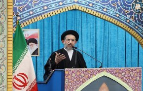 خطيب جمعة طهران: تلاحمنا الوطني غيّر معادلات القوة لصالح إيران ومحور المقاومة