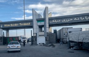 أفغانستان تفتح معبر ميلك مع إيران على مدار الساعة وتضاعف عبور الشاحنات