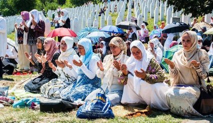 مراسم سالگرد کشتار سربرنیتسا - بوسنی و هرزگوین
