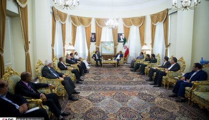 دیدار وزیر دفاع عراق با دبیر شورای عالی امنیت ملی
