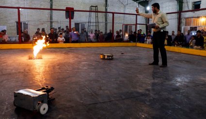 مسابقات کشوری ربات های جنگجوی حرفه ای در کرمان