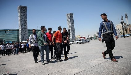 دستگیری اراذل و اوباش و فروشندگان موادمخدر تهران/ تصاویر
