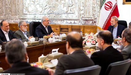 دیدار فراکسیون وفاداری به مقاومت در مجلس لبنان با رئیس مجلس/ تصاویر
