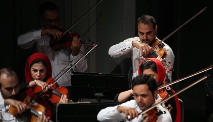 اجرای ارکستر سمفونیک تهران به رهبری شهرداد روحانی/ تصاویر
