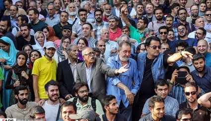 نخستین دوره اهدای نشان عکاس سال مطبوعاتی ایران
