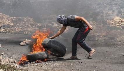Palestinians Protest against Expanding of Jewish Settlements
