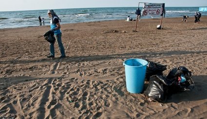 پاکسازی ساحل ساری به مناسبت روز جهانی نلسون ماندلا