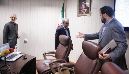 جلسه ستاد استقبال از مهر با حضور شهردار تهران