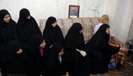 دیدار رئیس جمهوری با خانواده شهیدان غضنفری + تصاویر