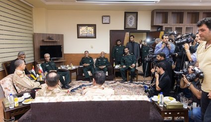 دیدار رئیس ستاد ارتش عراق با سرلشکر باقری + تصاویر