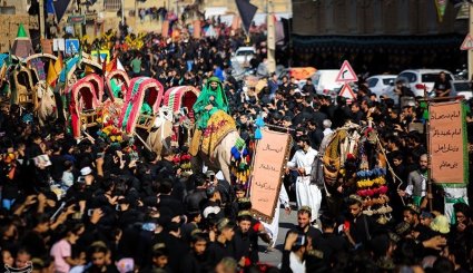کاروان نمادین ورود به کربلا در خمینی شهر
