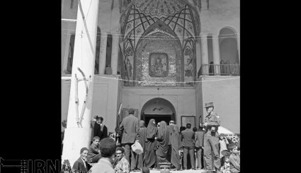 آئین سنتی و مذهبی قالی شویان مشهد اردهال در دهه 40 + تصاویر
