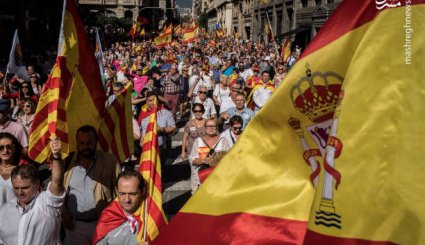 تجمع مردم بارسلونا در حمایت از وحدت اسپانیا