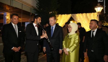 تصاویر/ اردوغان در مراسم عروسی یک فوتبالیست