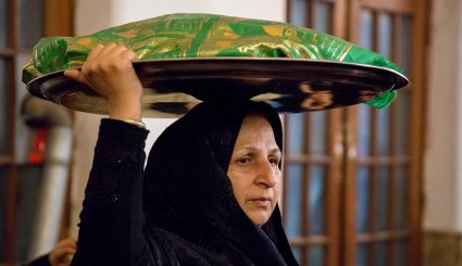 مائدة مجلس عزاء السيدة رقيه س في مدينة رشت شمال ايران 
