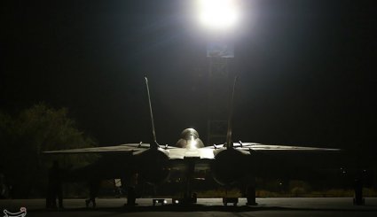 رزمایش شبانه جنگنده های نیروی هوایی - اصفهان
