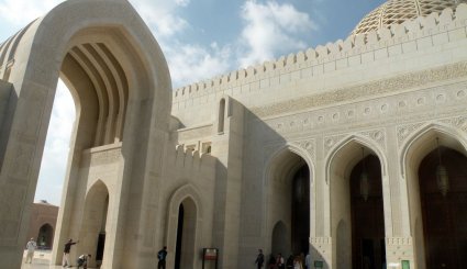 جامع السلطان قابوس في سلطنة عمان
