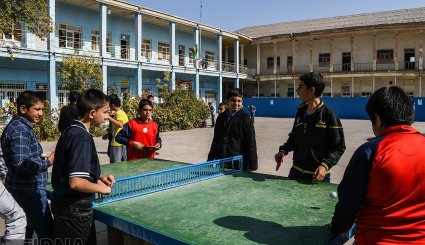 مدارس فرسوده در اصفهان و هرمزگان + تصاویر