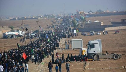 بالصور : مسيرات حاشدة بمناسبة زيارة الاربعين في الموصل