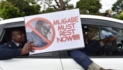 حمایت مردم زیمبابوه از برکناری موگابه