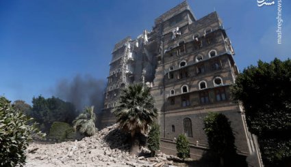 حمله جنگنده‌های سعودی به کاخ عبدالله صالح