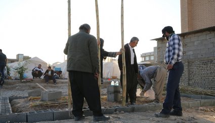 ساخت کپر در مناطق زلزله زده سرپل‌ذهاب
