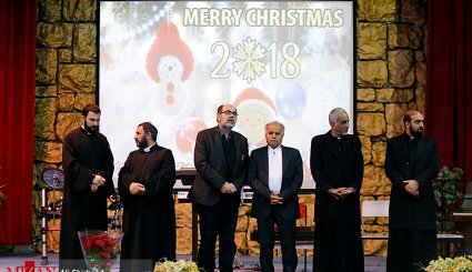 تصاویر/ جشن کریسمس در بازداشتگاه اوین
