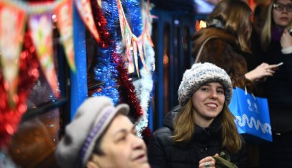 تراموای سال نو در خیابان‌های مسکو