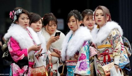 جشن 20 سالگی دختران ژاپنی