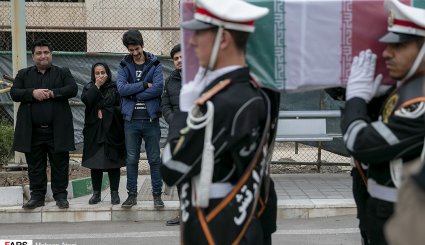 بالصور.. تشييع جثامين 3 من شهداء ناقلة النفط الإيرانية سانتشي