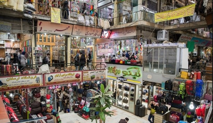 بازار طهران يواصل فعالياته رغم ارتفاع سعر العملات الاجنبية