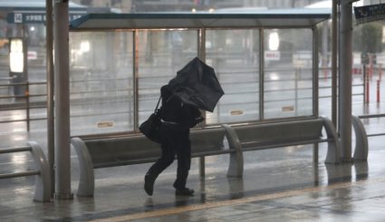 طوفان سهمگین در ژاپن بیش از هزار پرواز را لغو کرد+تصاویر